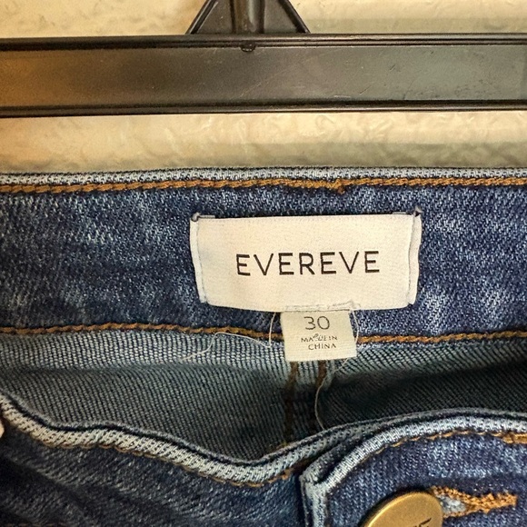 Evereve Women Jean Distressed Hem Medium Dark Wash Size 30 - Picture 4 of 6